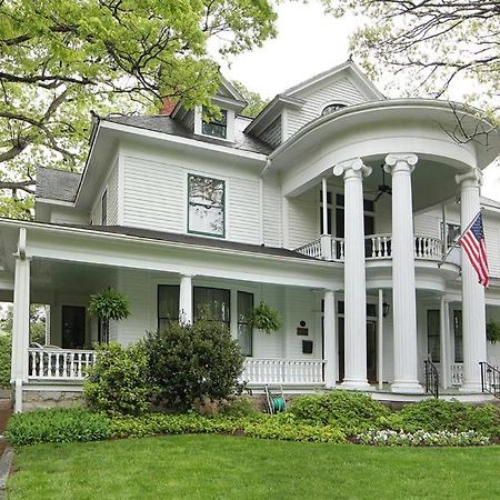 Double Oaks Bed & Breakfast Bed and Breakfast Greensboro Exterior foto